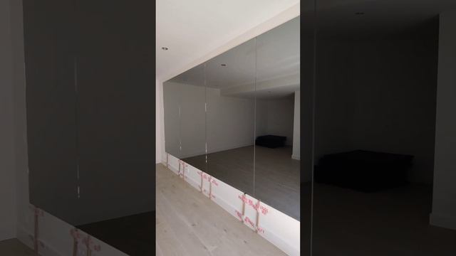 Espejos de color Gris a medida de 210x110 cm para la pared de un gimnasio casero en Madrid смотреть онлайн