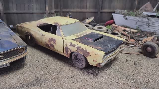 ПОЛНАЯ РЕСТАВРАЦИЯ ИГРУШЕЧНОЙ МОДЕЛИ DODGE CORONETSUPER BEE 1969 ГОДА!!! смотреть онлайн