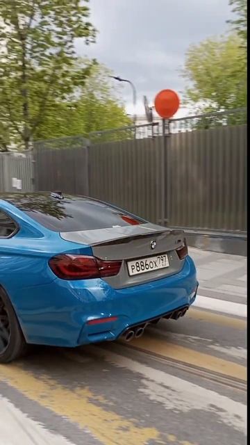 BMW M4 F82 Drift in Moscow! #патрики #spotting #drift #bmw #дрифт #m4f82 #m4 #cars #выхлоп #бернаут смотреть онлайн