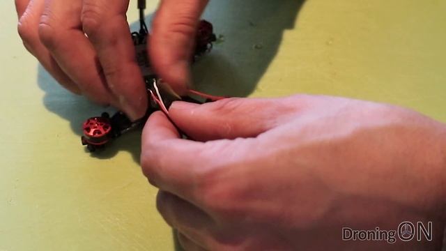 DroningON | KingKong Q90 Brushless Unboxing, Binding, RX Install & Config (Part 1) смотреть онлайн