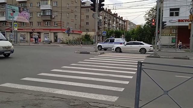 Новосибирск. Вечерняя прогулка по Центральному району. Улица Гоголя. смотреть онлайн
