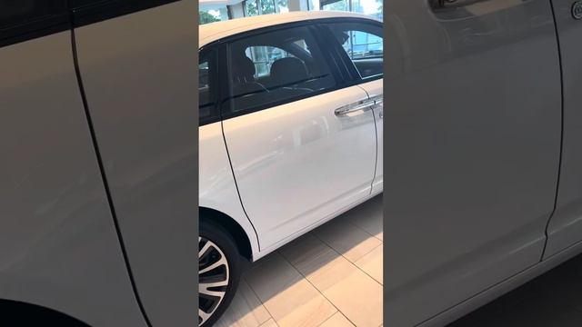 2019 rolls-Royce ghost with less than 15,000 miles😳Alll white exterior with black leather intor or￼ смотреть онлайн