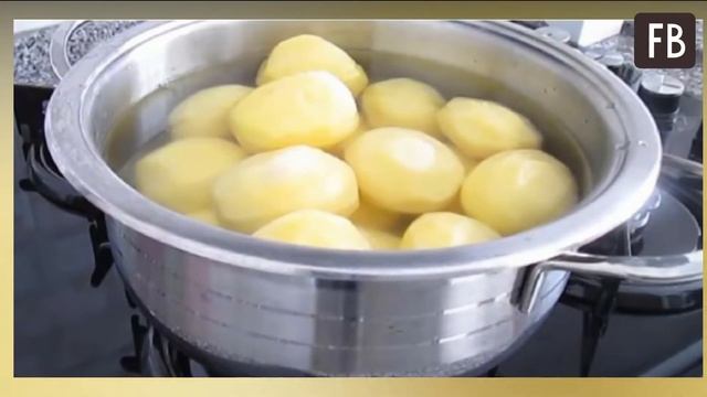 Четвертый день подряд готовлю картошку в сметане, а хочется еще и еще смотреть онлайн