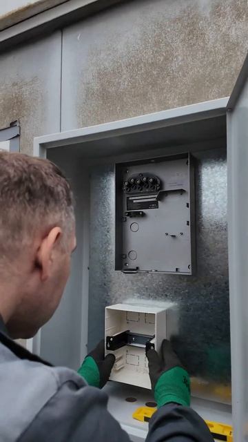 Raedian NEO лучшее решение зарядки электромобилей для дома и общественных пространств⚡️150км за 1ч смотреть онлайн