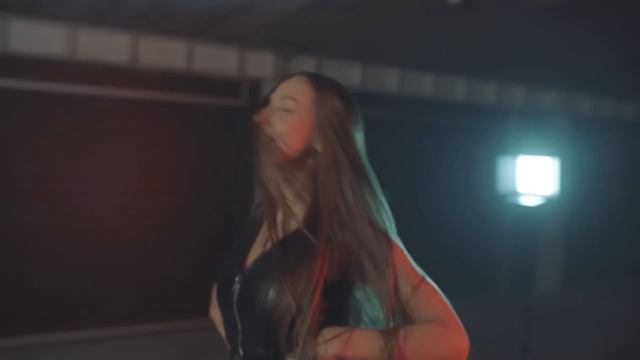 Музыка - Танцы - Девушки - Красота - Страсть - Шоу - Поцелуй - № (121) смотреть онлайн