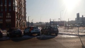 Поездка по маршруту 983 от м. Потапово до м. Новомосковская