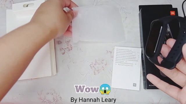 Unboxing The Xiaomi Mi Smart Band 5 | Hannah Leary смотреть онлайн