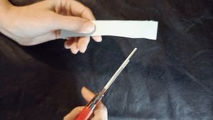 Как научить ребёнка пользоваться ножницами.