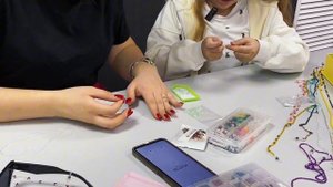 Трендовое кольцо из бисера своими руками за 10 минут