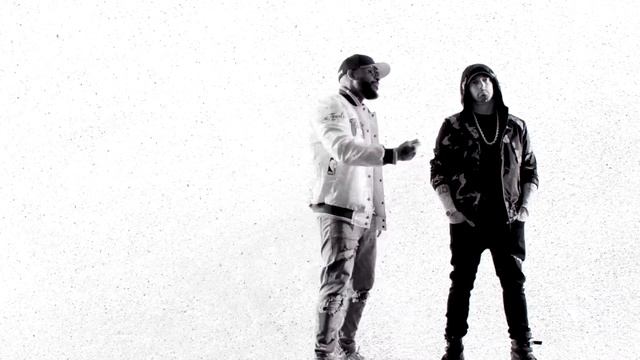 Eminem & Royce Da 5'9 King Green Caterpillar смотреть онлайн