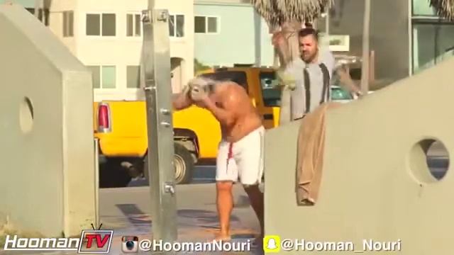 Розыгрыш с шампунем и холодной водой #russia#moscow смотреть онлайн