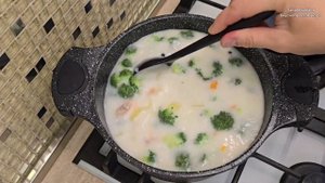 ЛЕГКИЙ РЫБНЫЙ СУПЧИК С ЛОСОСЕМ С БРОККОЛИ И СЛИВКАМИ /РЫБНЫЙ СУП ЗА 30 МИНУТ #суп #рыбныйсуп #лосос