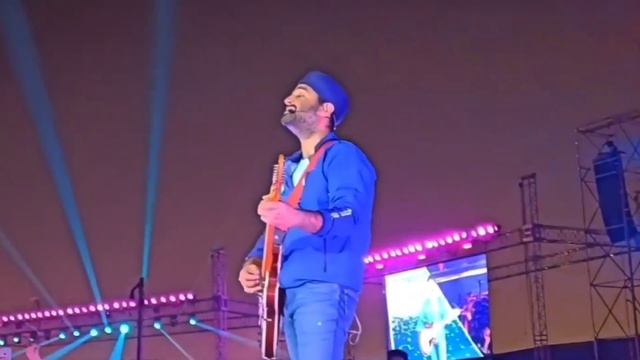 Arijit Singh Doesn't Need Autotune 🔥 Soulful Live Performance | Apna Bana Le (Must Watch) PM Music смотреть онлайн