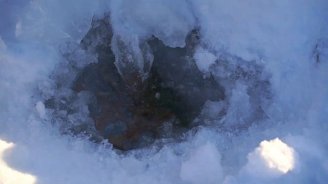 We Found Part of Military Tank Trapped In Ice! смотреть онлайн