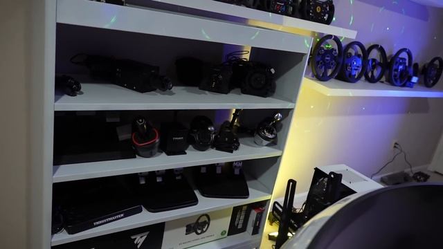 I Have $37,458.21 In Sim Racing Gear... (Tour) смотреть онлайн