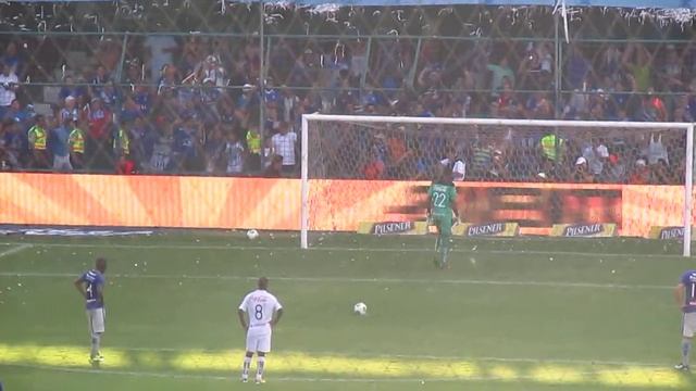 La cagada de Enner Valencia (Penal) смотреть онлайн