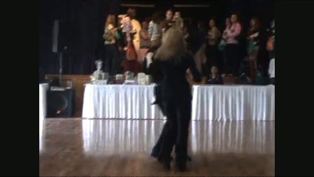 Salsa with Omar and Billie Jean смотреть онлайн