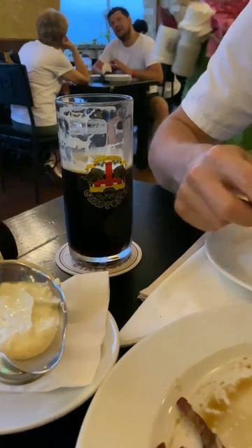 Дегустация 😋 свиных 🐷 ушей в пивном 🍺 ресторане Старгород 😁 смотреть онлайн