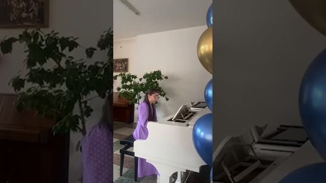 Дзаурова Рабия. Клод Дебюсси "Арабеска 1". Отчетный концерт