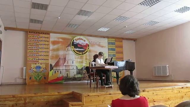 Кацiлася чорна галка" обр. Богатырев исп. Ниценко Илья смотреть онлайн