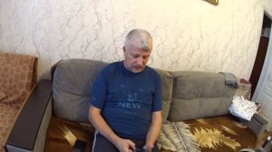 В очках я увидел всё .
