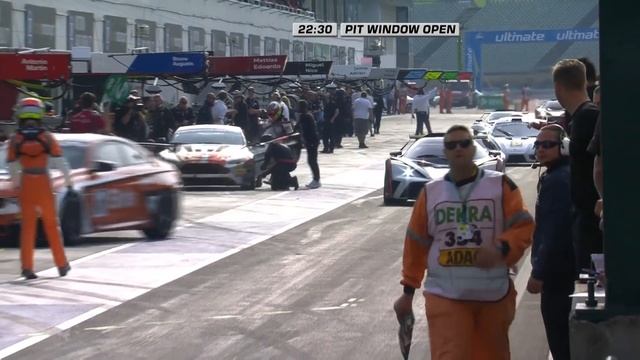 Competition102 GT4 European Series - Race 2 - Budapest 2016 смотреть онлайн