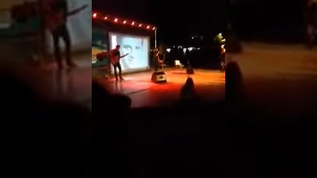 Болгария Созополь концерт Веселина Марина в омфитеатре на площади рядом со старым городом(7) смотреть онлайн