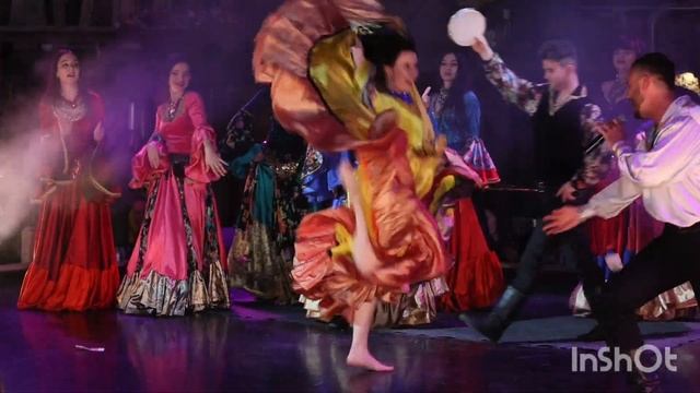 Наш дом- Россия! Ваш праздник должен быть лучшим! С нами он станет незабываемым! Для дорогих людей!