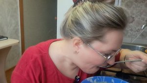 РАСПАКОВКА МУКБАНГ ИЛИ КАК МОШЕННИКИ ОБМАНЫВАЮТ БЛОГЕРОВ