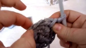 Коврик крючком из старых вещей.Для совсем начинающих.Начало.