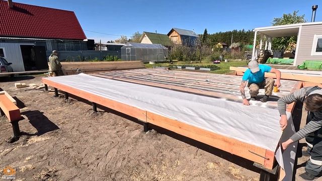 Монтаж сетки от грызунов в каркасном доме сверху по обвязке. Самый лёгкий и быстрый способ!