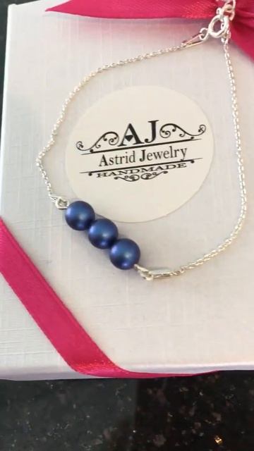 925 Silver bracelet with crystal pearls from Swarovski Iridescent Dark Blue смотреть онлайн