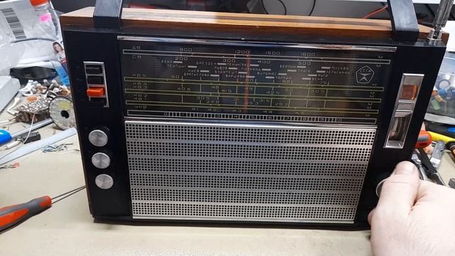 Radio Okean 205 v2 recondiționat FM 88 - 108MHz small sample