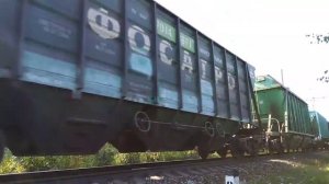 Электровоз 3ЭС5К 852 "ЕрмаК" с грузовым поездом тормозит на ст Надвоицы.