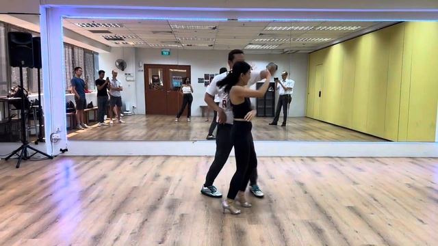 L2: Salsa Partner Dance Demo with @AlfDanceSg (032324) смотреть онлайн