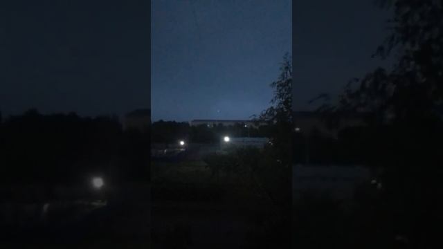 КАРАУЛ! ЛЮДИ! Люблю смотреть на молнию и слушать звуки дождя! Но в этот раз все пошло не так!