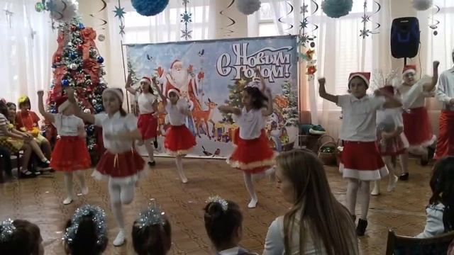 Танец.mp4 смотреть онлайн