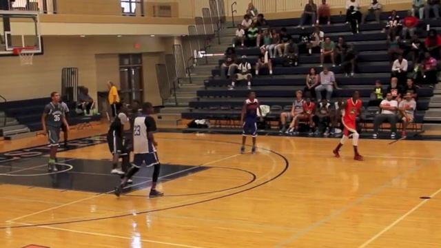 Under The Radar Showcase Class of 2018 Mix смотреть онлайн