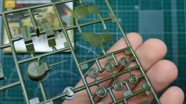 Советский бронеавтомобиль БА-10/Звезда 1:100/Обзор набора смотреть онлайн