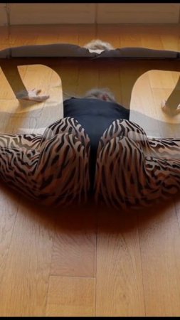 Stretching and Gymnastics — Middle Splits #stretching #yoga #short #shorts #hotyoga