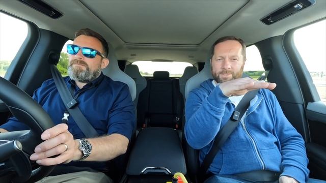 We ride in the Range Rover Sport SV ride with SVO's Vehicle Dynamics Manager смотреть онлайн