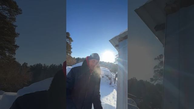 7 месяцев жил на остановке #рукапомощи_томск