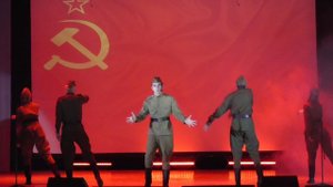 "Мы вращаем Землю" (В.Высоцкий)