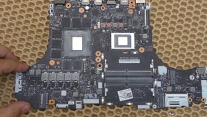 Lenovo Legion 7-16ACHG6, фантазёры из компьютерных сервисов и их нетрадиционные методы диагностики.