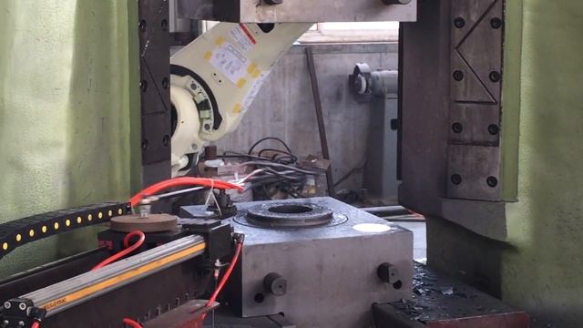 Как удалить оксид на станках с ЧПУ гидравлического ковочного молота смотреть онлайн