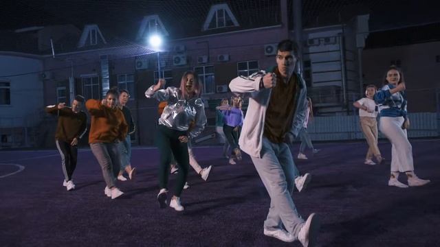 DH STUDIO! ESSKERTIT смотреть онлайн