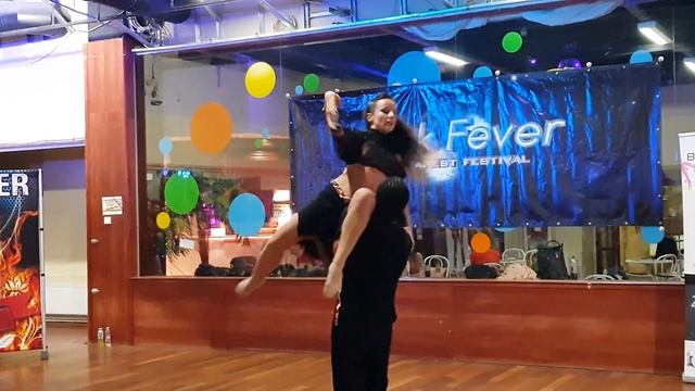 "You're The One That I Want - Alex & Sierra" Brazilian Zouk Ronaldo Dance Budapest смотреть онлайн