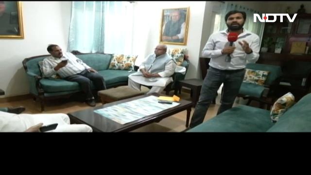 पूर्व गवर्नर Satyapal Malik के घर से पूरा मामला बताते हुए Saurabh Shukla की Exclusive रिपोर्ट… смотреть онлайн