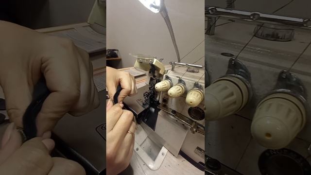 Как прошить боковой шов на свитшоте без смещения смотреть онлайн