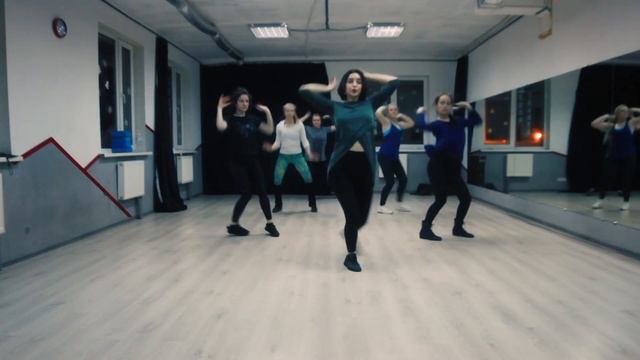 Beyoncé–Naughty Girl (B. Ames Remix) / Vogue femme choreo by Steisy Precious смотреть онлайн